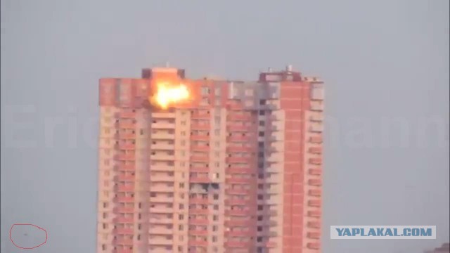 Луганск.Момент попадания снаряда в 25-этажный дом