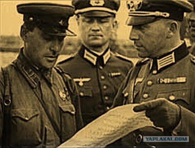Памятную доску Колчаку на Большой Зелениной демонтируют