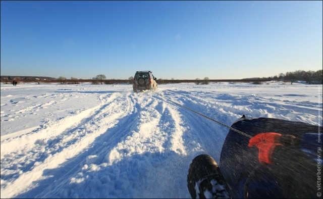 Снежный "заплыв" на байдарке