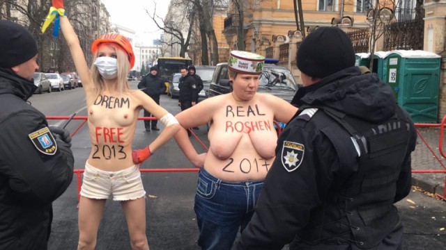 "-Нет такой цены, которую Россия не заплатит за"
