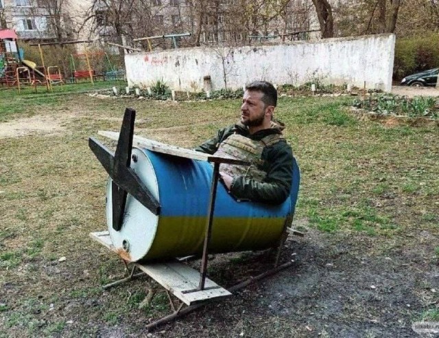 Он каждый день убивает наших насмерть