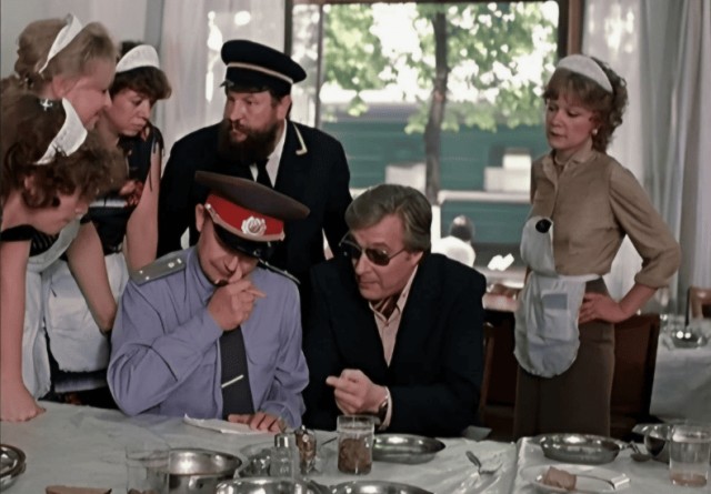 Как работал привокзальный общепит в СССР