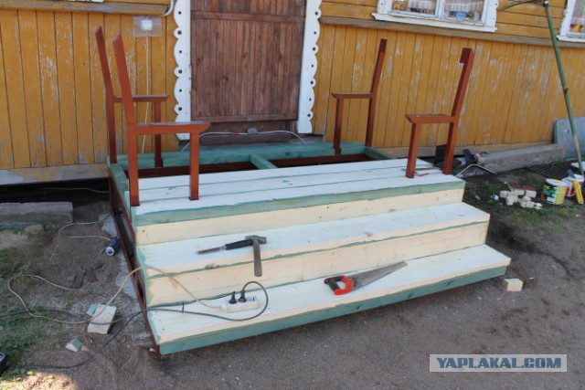 Новое крыльцо в Родительский дом