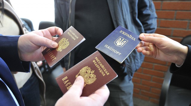«Система стала проще»: за пять лет число получивших российское гражданство иностранцев увеличилось почти втрое