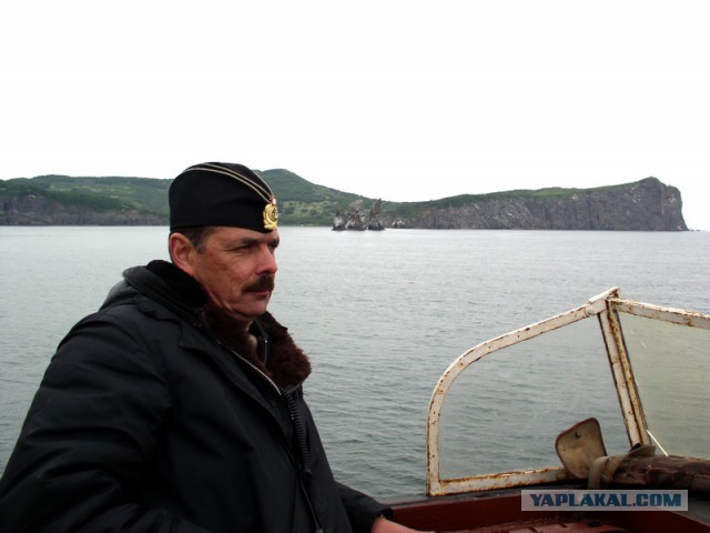 "Где твой ремень, подводник?"