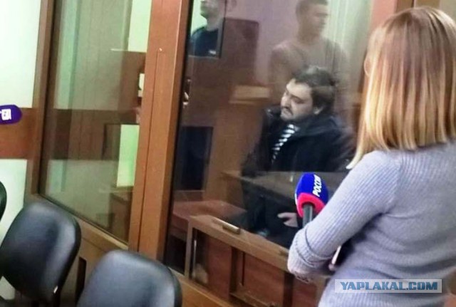 Регистратор снял, как мерседес сбил курсанта института противопожарной службы