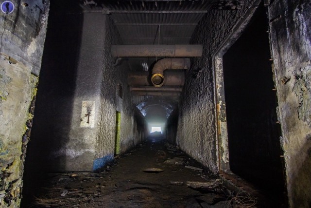 Брошенная в Арктике подземная база ядерного оружия в гранитной горе. "Площадка-52"