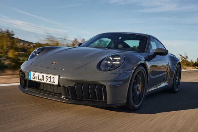 Названы автомобили, которые меньше всего теряют в цене. Список из 25 моделей