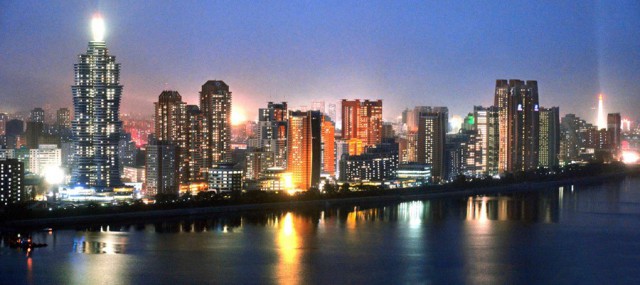 Контрабандные фотографии из Северной Кореи: Ким Чен Ын не одобряет!