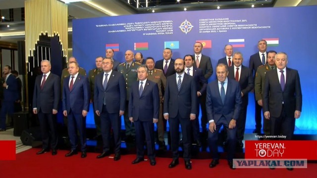Ещё чего? Ваше дело фотографировать