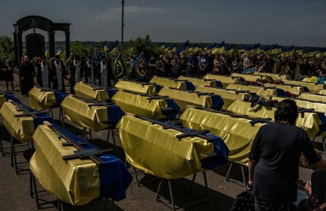 Российская армия получила 10 первых новейших вертолетов Ка-52М
