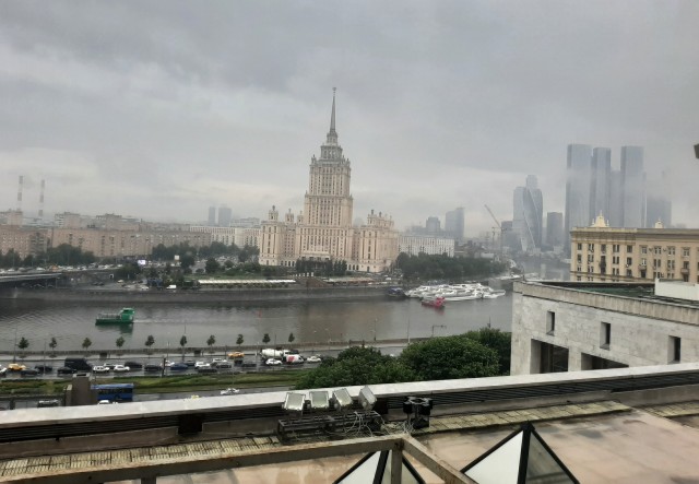 Что может дать 40-50 летняя старушка парню ровеснику