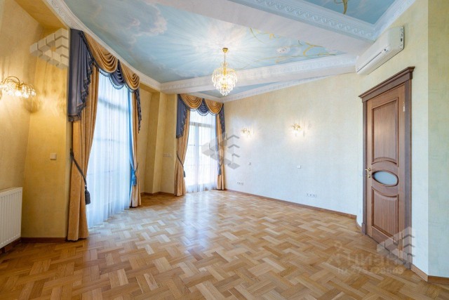 В Москве продается дом-яйцо