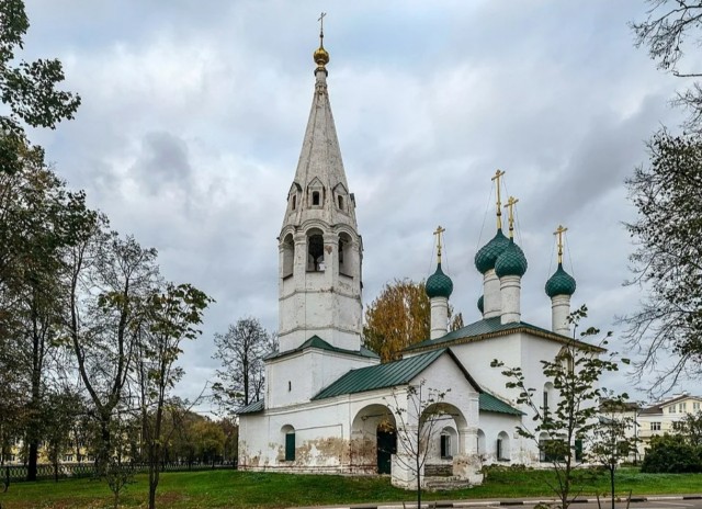 На машине по Золотому кольцу