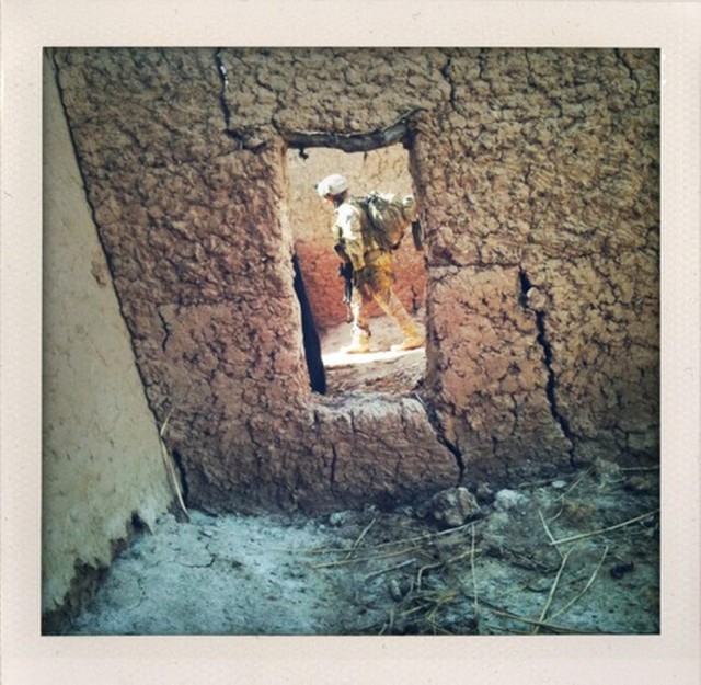 Военная хроника, снятая на мобилку