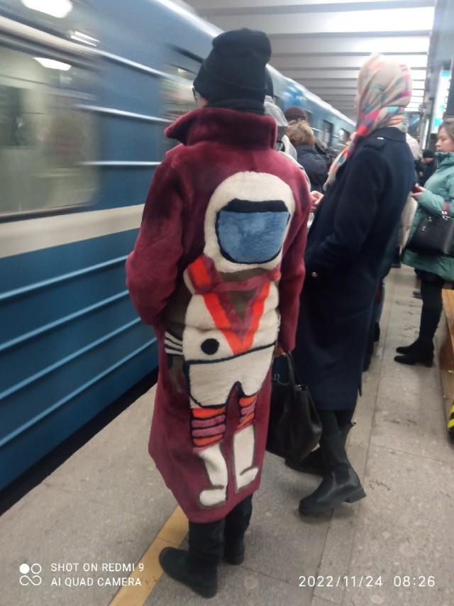 Свежие модники из российского метрополитена на вторник