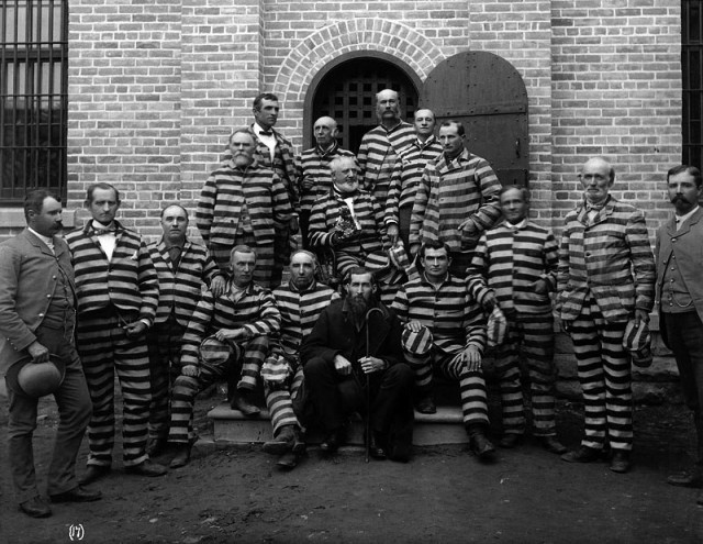 История в фотографиях