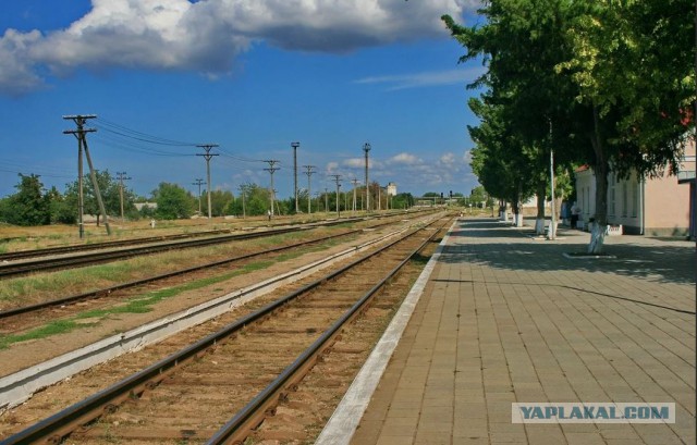 Крым получил новые тепловозы и электровозы для запуска поездов на мосту
