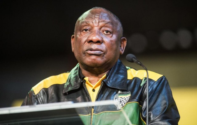 Правящая в ЮАР партия приняла решение о выходе страны из МУС