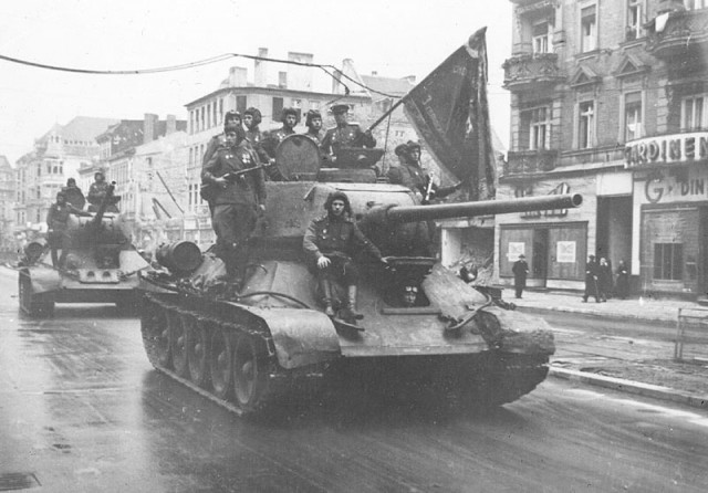 Фотографии второй мировой, многие цветные (фото)